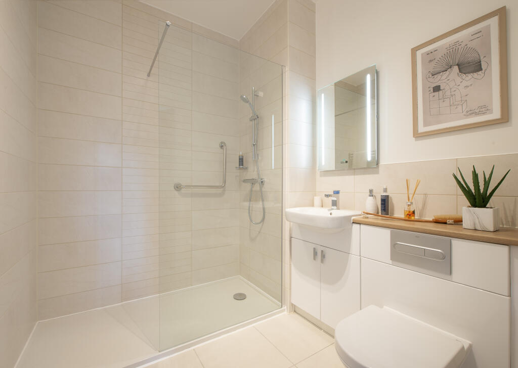 Additional property image - 77 High Street,
Dunmow,
CM6 1AE